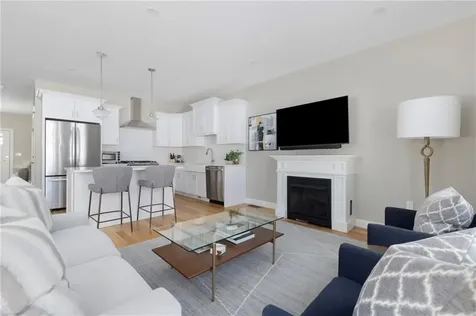 25 Franklin Road East Greenwich RI 02818