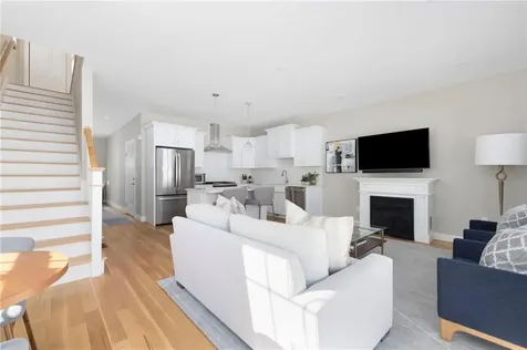 25 Franklin Road East Greenwich RI 02818