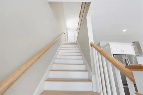 25 Franklin Road East Greenwich RI 02818