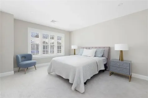 25 Franklin Road East Greenwich RI 02818