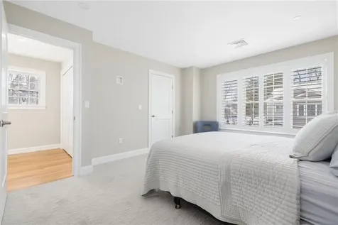 25 Franklin Road East Greenwich RI 02818