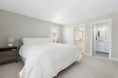 25 Franklin Road East Greenwich RI 02818