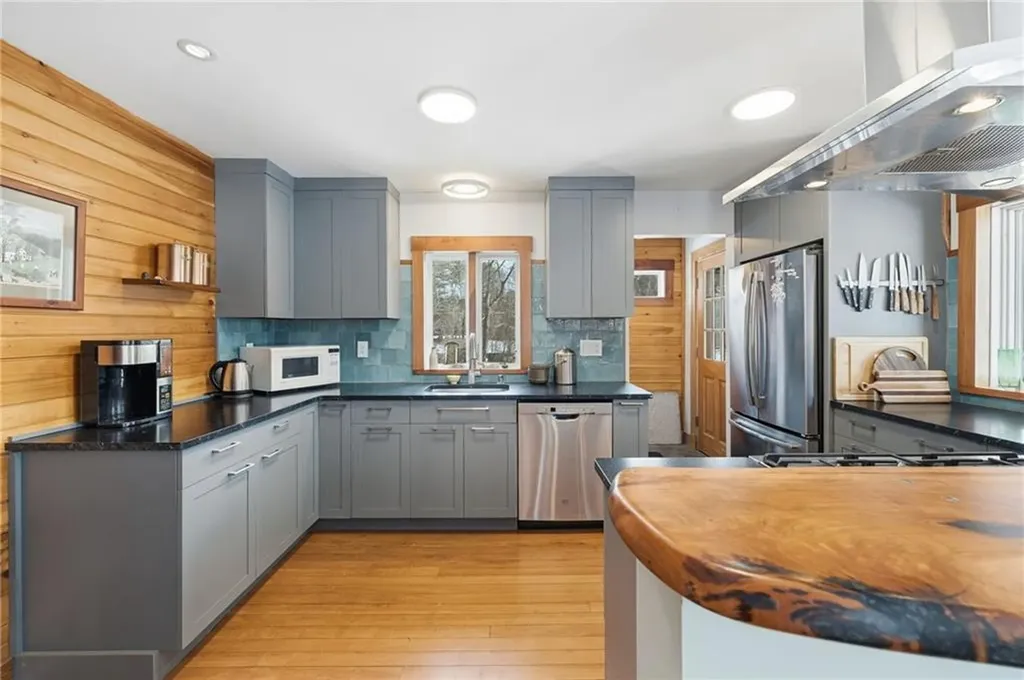 65 Columbia Heights Oval Circle Charlestown RI 02813