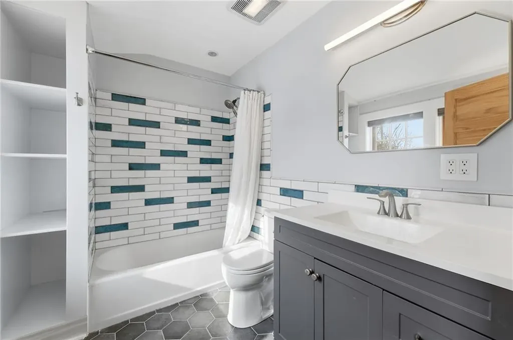 65 Columbia Heights Oval Circle Charlestown RI 02813