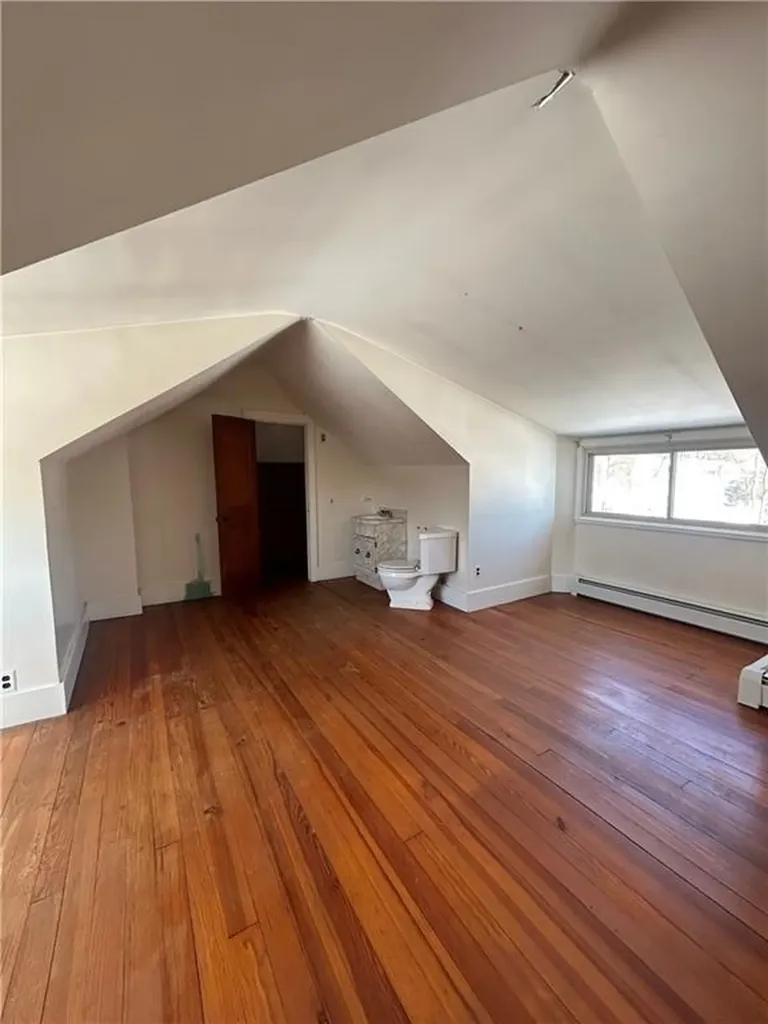 18 Hobson Avenue North Providence RI 02911