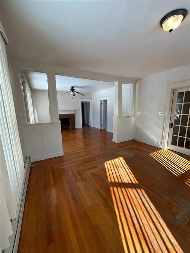 18 Hobson Avenue North Providence RI 02911