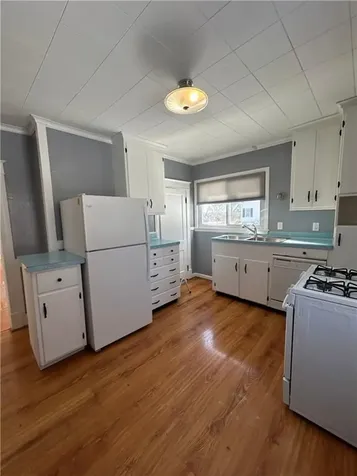 18 Hobson Avenue North Providence RI 02911