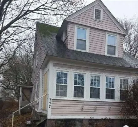 357 Pequot Avenue Warwick RI 02889