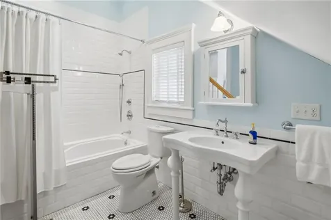 7 Eagle Drive Dartmouth MA 02748