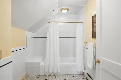7 Eagle Drive Dartmouth MA 02748