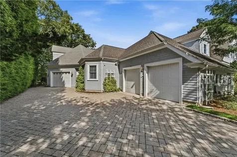 7 Eagle Drive Dartmouth MA 02748