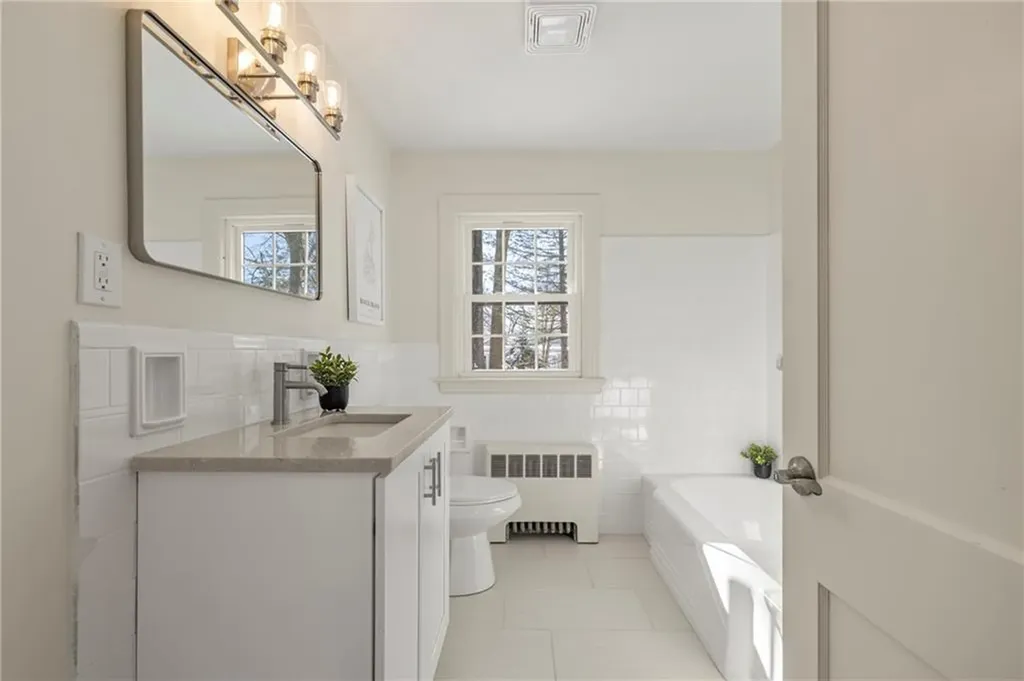 47 Bretton Woods Drive Cranston RI 02920