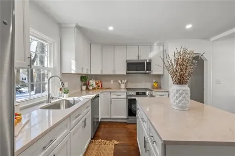 47 Bretton Woods Drive Cranston RI 02920