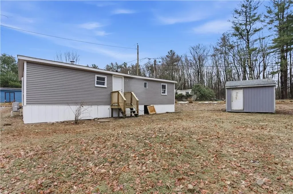 61 Everson Drive Glocester RI 02814