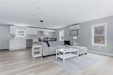 61 Everson Drive Glocester RI 02814