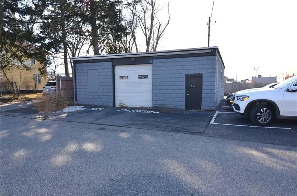 508 514 Reservoir Avenue Cranston RI 02910