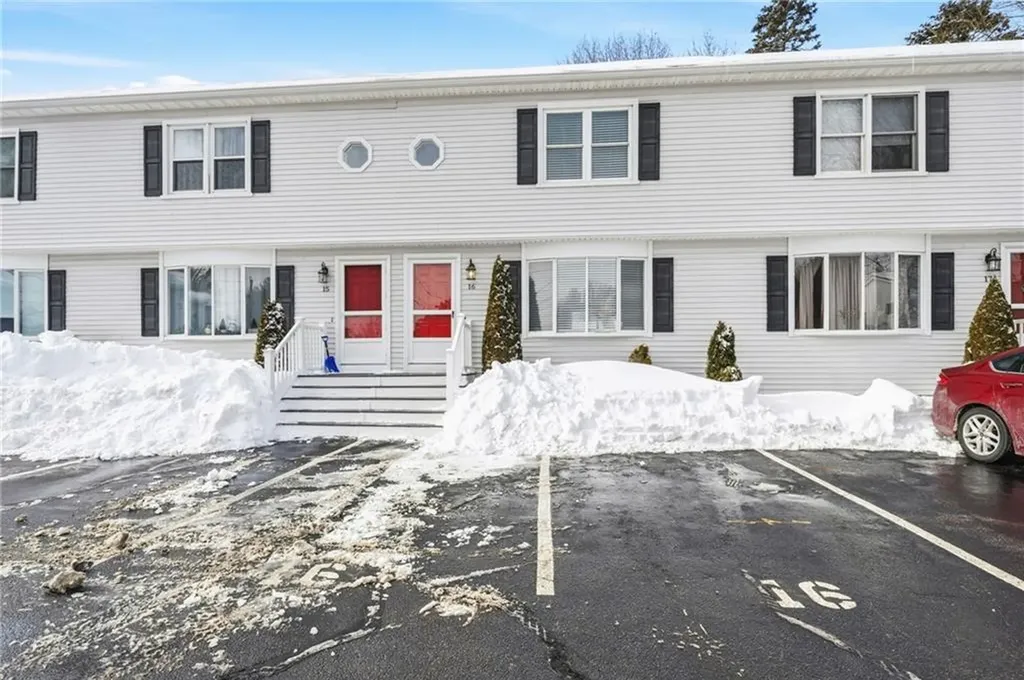 23 Benefit Street Warwick RI 02886