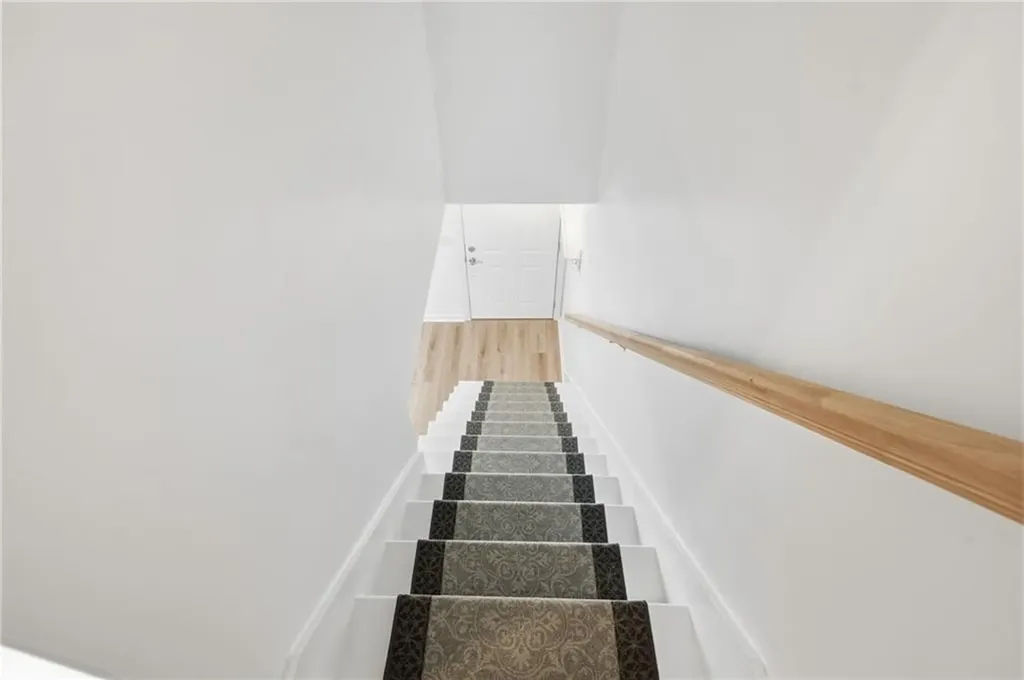 23 Benefit Street Warwick RI 02886