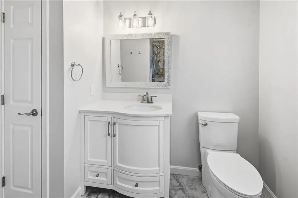 23 Benefit Street Warwick RI 02886