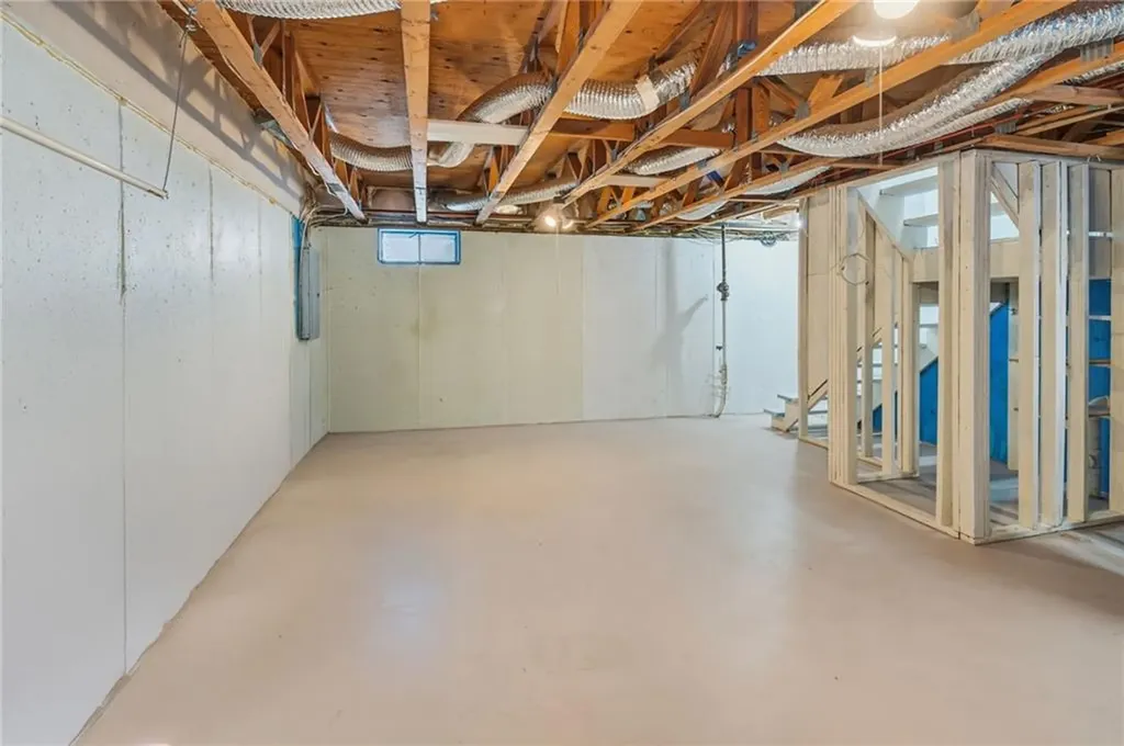 23 Benefit Street Warwick RI 02886