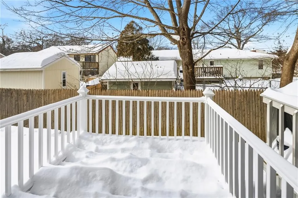 23 Benefit Street Warwick RI 02886