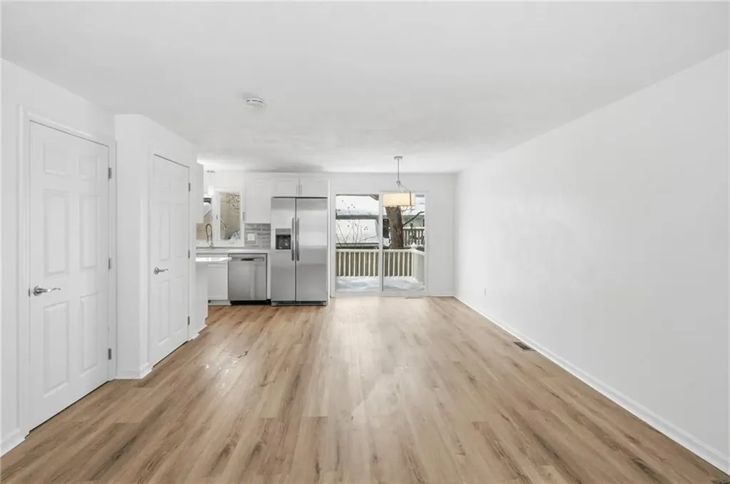 23 Benefit Street Warwick RI 02886