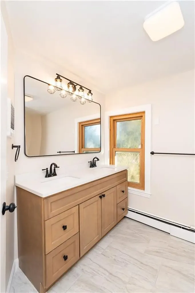 37 Phillip Street Coventry RI 02816