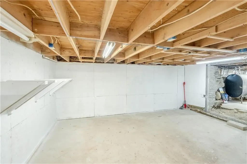 37 Phillip Street Coventry RI 02816