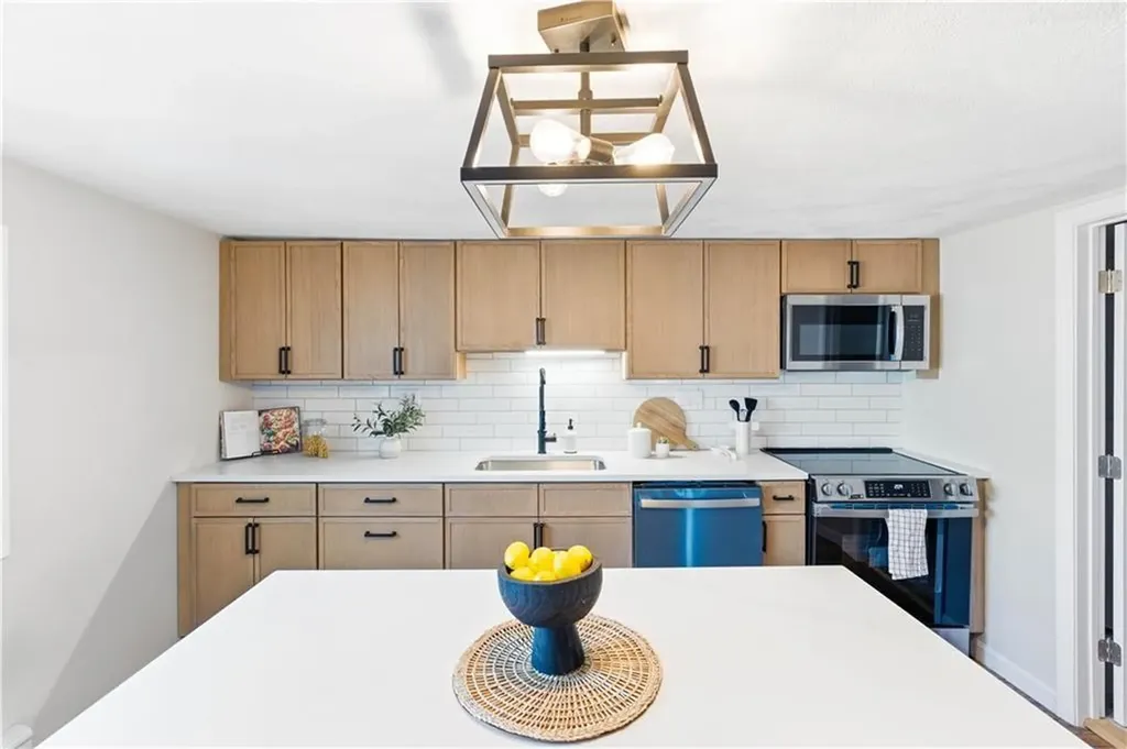 37 Phillip Street Coventry RI 02816