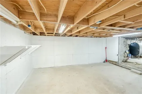 37 Phillip Street Coventry RI 02816