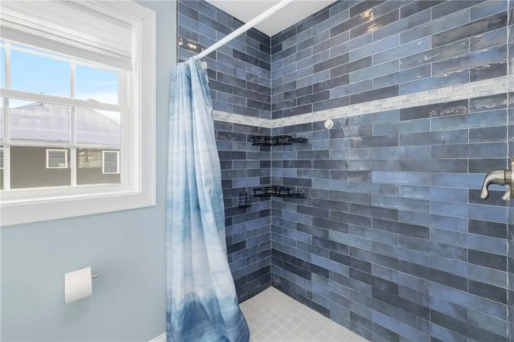 136 Cobble Hill Road Lincoln RI 02865