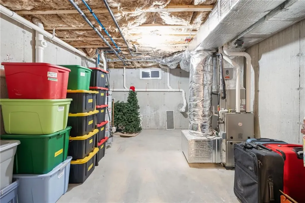 136 Cobble Hill Road Lincoln RI 02865