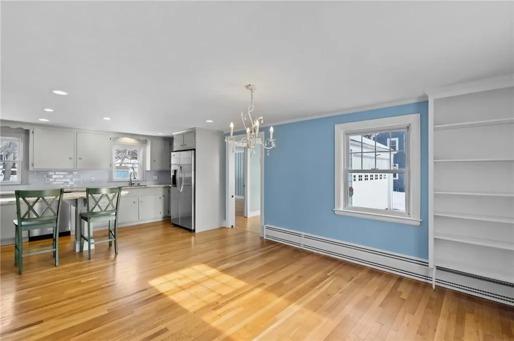 59 Ferry Lane Barrington RI 02806