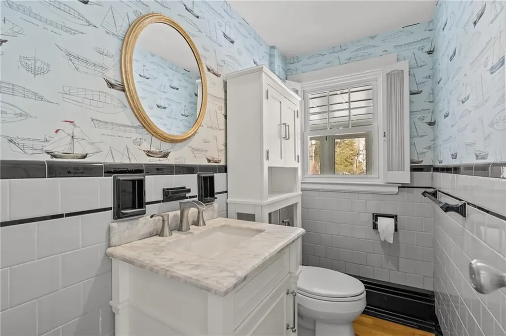 59 Ferry Lane Barrington RI 02806