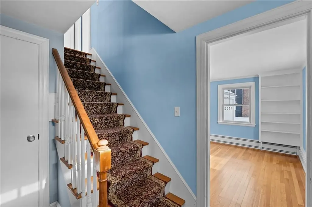 59 Ferry Lane Barrington RI 02806