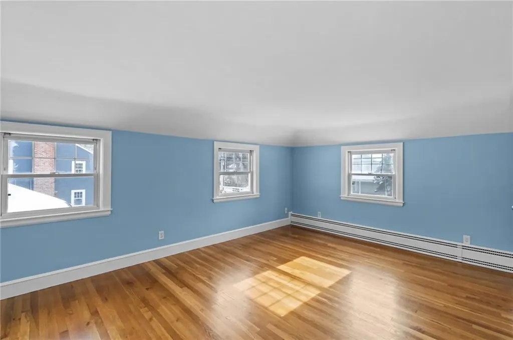 59 Ferry Lane Barrington RI 02806