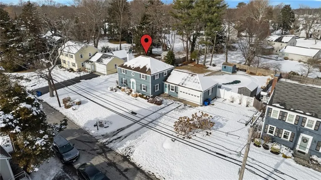 59 Ferry Lane Barrington RI 02806