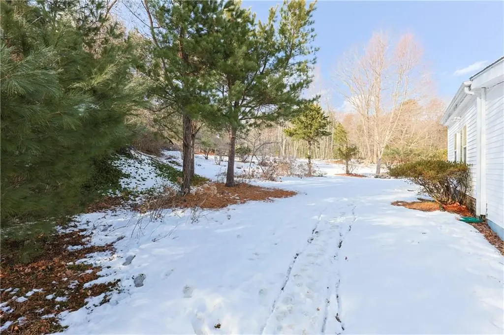 42 Hopkins Avenue Johnston RI 02919