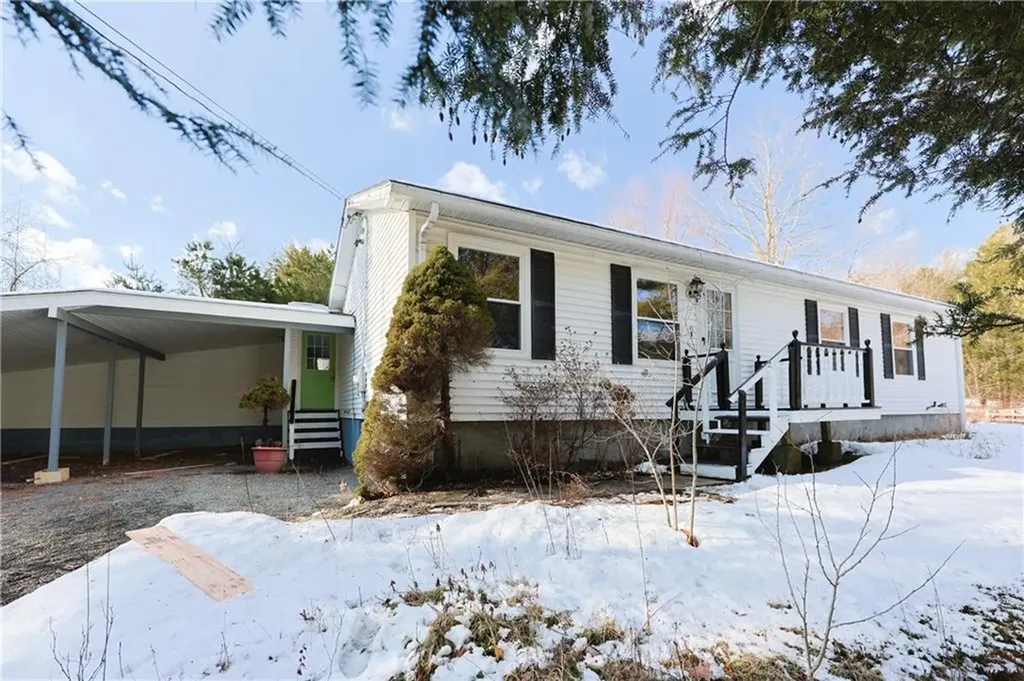 42 Hopkins Avenue Johnston RI 02919