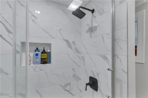 215 Kenyon Avenue Pawtucket RI 02861