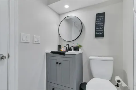 215 Kenyon Avenue Pawtucket RI 02861