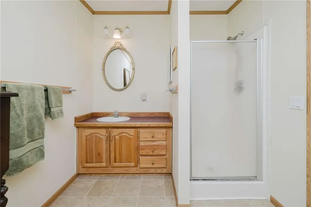 21 Nightingale Lane Tiverton RI 02878