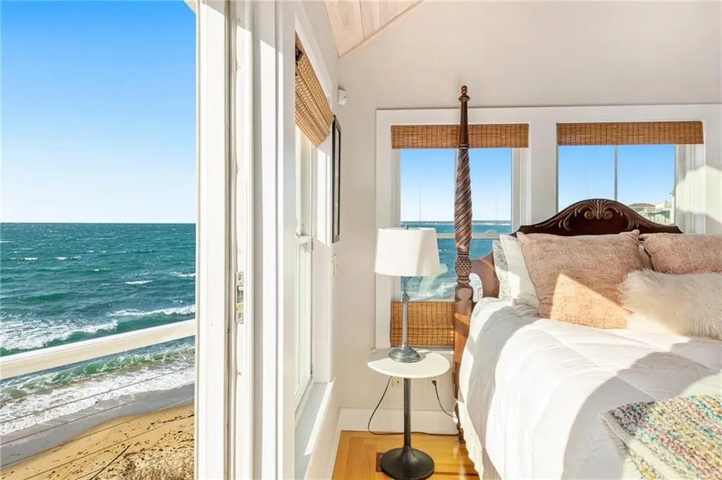 22 Shore Road Narragansett RI 02882