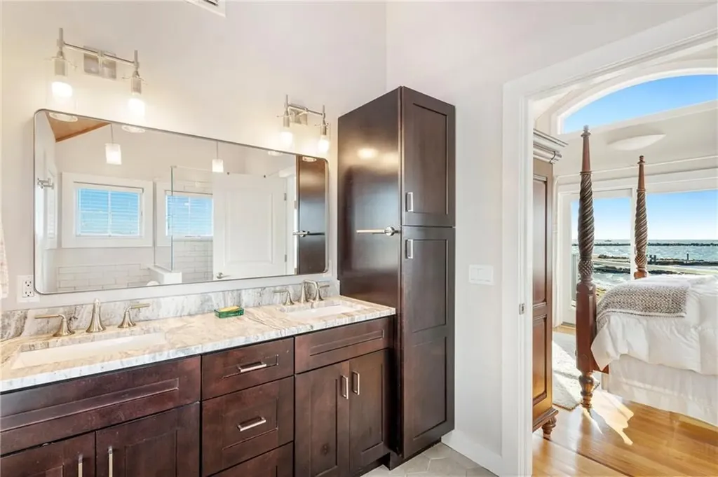 22 Shore Road Narragansett RI 02882