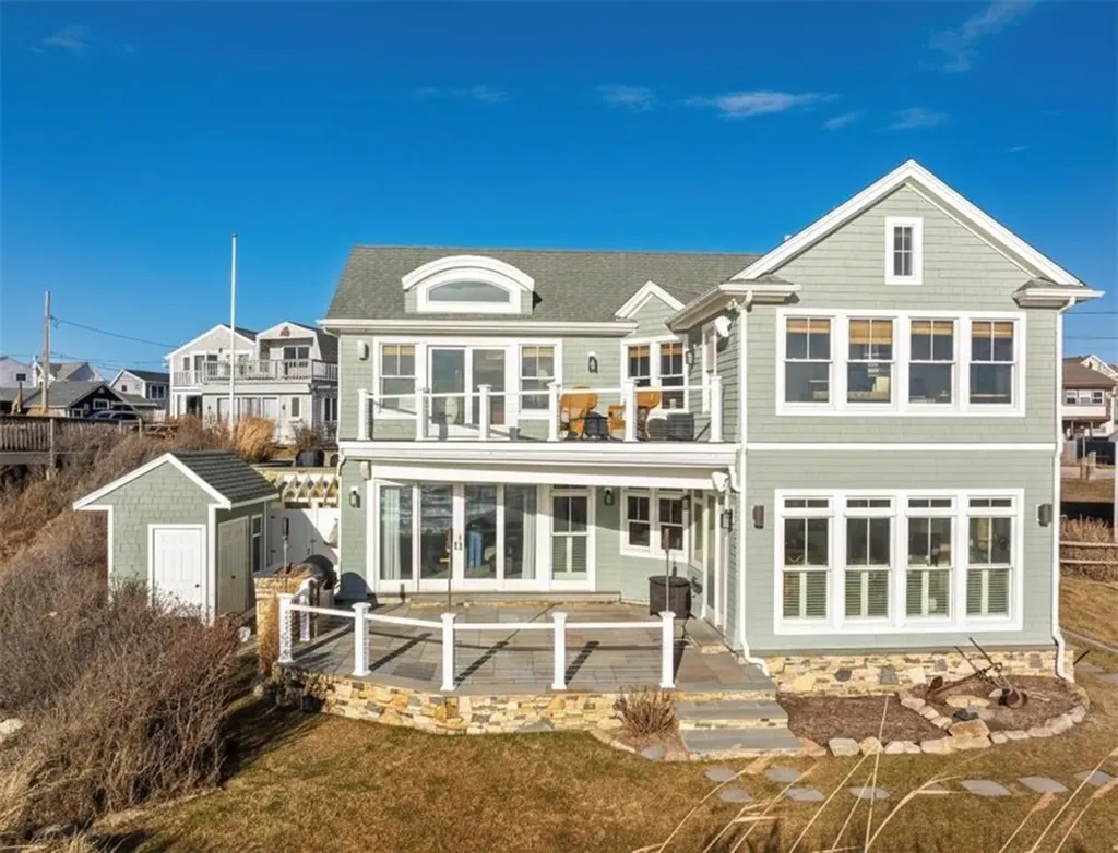 22 Shore Road Narragansett RI 02882