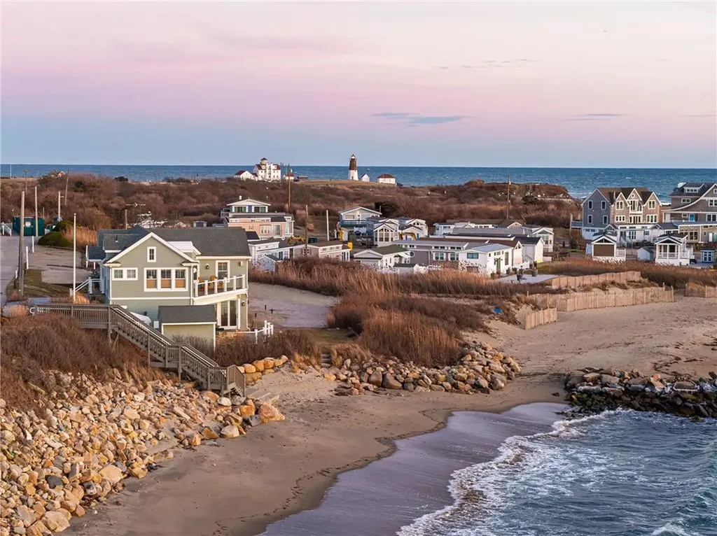 22 Shore Road Narragansett RI 02882