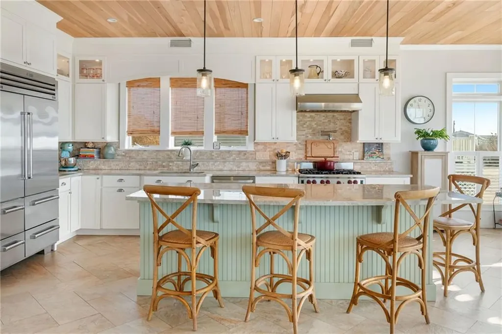 22 Shore Road Narragansett RI 02882