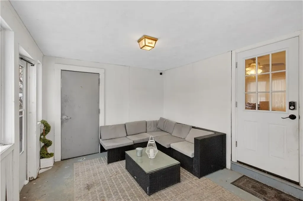 110 Panto Road Warwick RI 02886