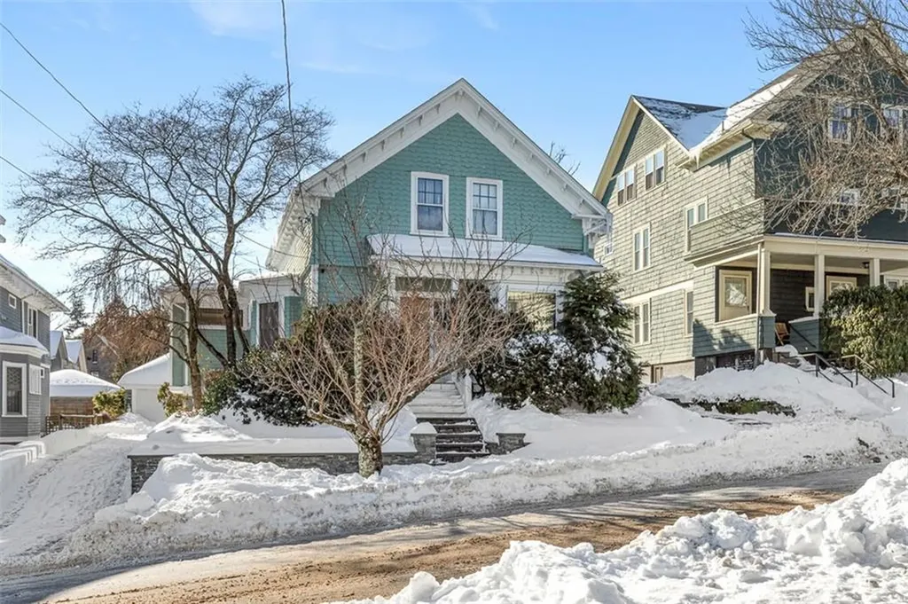 269 Doyle Avenue Providence RI 02906