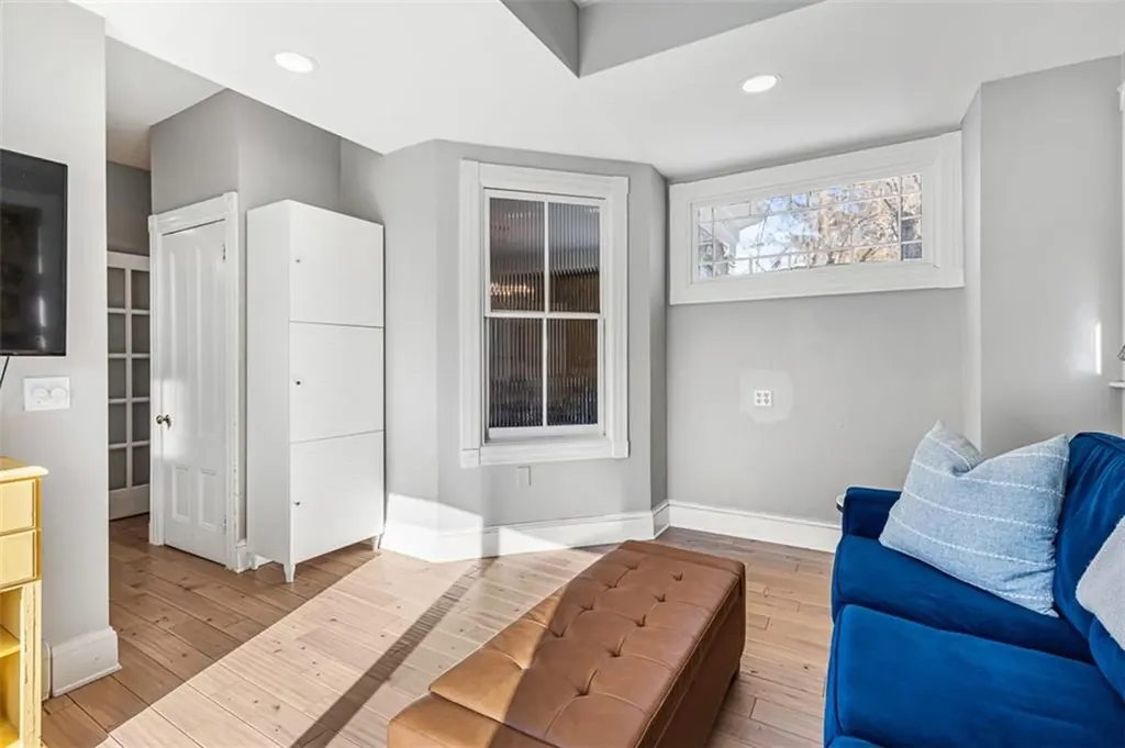 269 Doyle Avenue Providence RI 02906